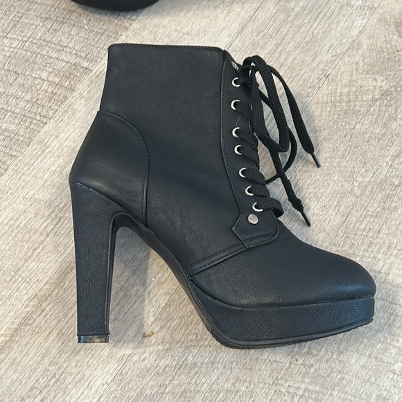 Boot Heels - Picture 3 of 7